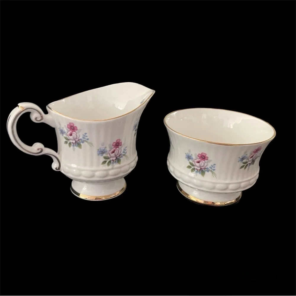 Elizabethan 3280 Vintage Footed Mini Creamer and Sugar and Mini Open Sugar Bowl